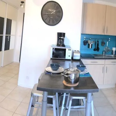 Apartment Rce Les Coraux, Cosy T1, Situe A 7' A Pied De La Et Du Centre, Clim, Wifi, Parking Prive, Piscines *