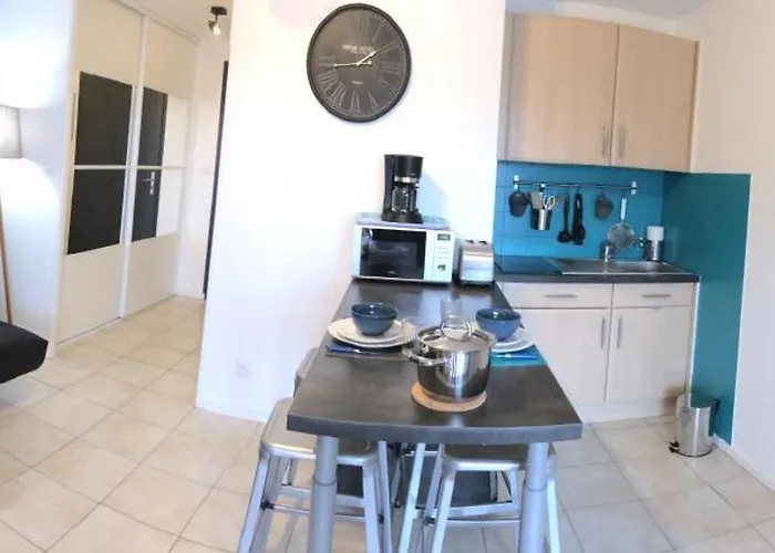 Apartment Rce Les Coraux, Cosy T1, Situe A 7' A Pied De La Et Du Centre, Clim, Wifi, Parking Prive, Piscines *